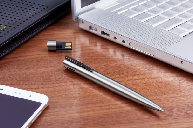 BOLÍGRAFO USB 8 GB ELZ - Vista 8